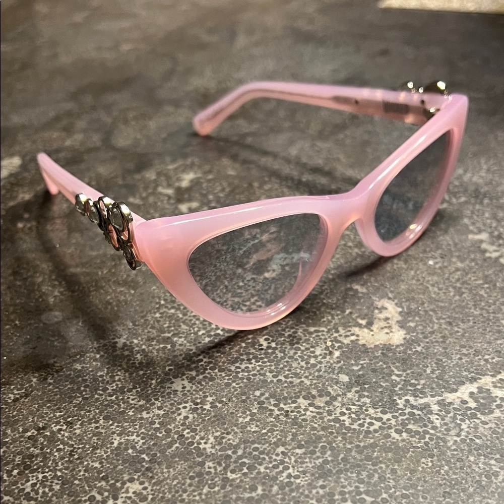 Diff eyewear, Pink sunglasses. Brand new without price tag